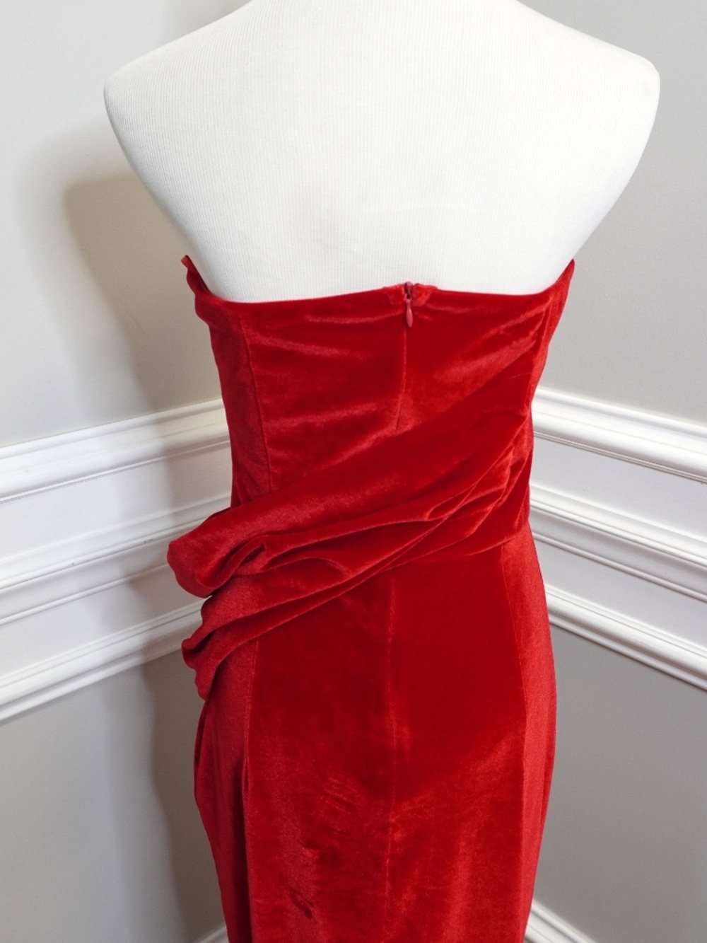 Elegant Burgundy Velvet Sheath/Column One Shoulder Maxi Dress - Picture 7 of 9